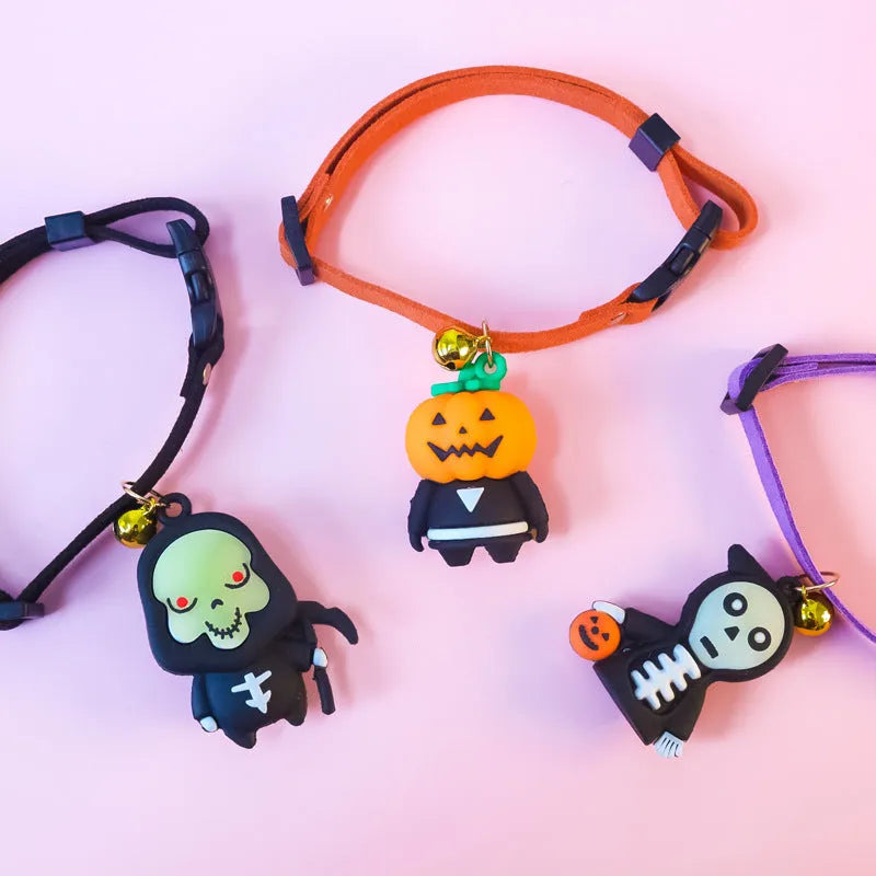 Halloween dog collar with luminous skull pattern, adjustable buckle, and polyester material in size M.