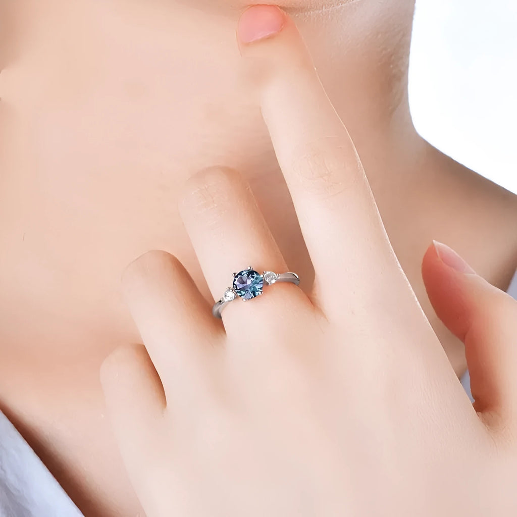 Women’s simple ring with Alexander Stone, available in 925 silver or copper, rose gold, white gold, or yellow gold finish
