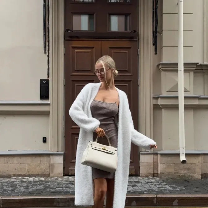 White knitted cardigan jacket with extended length and regular sleeves