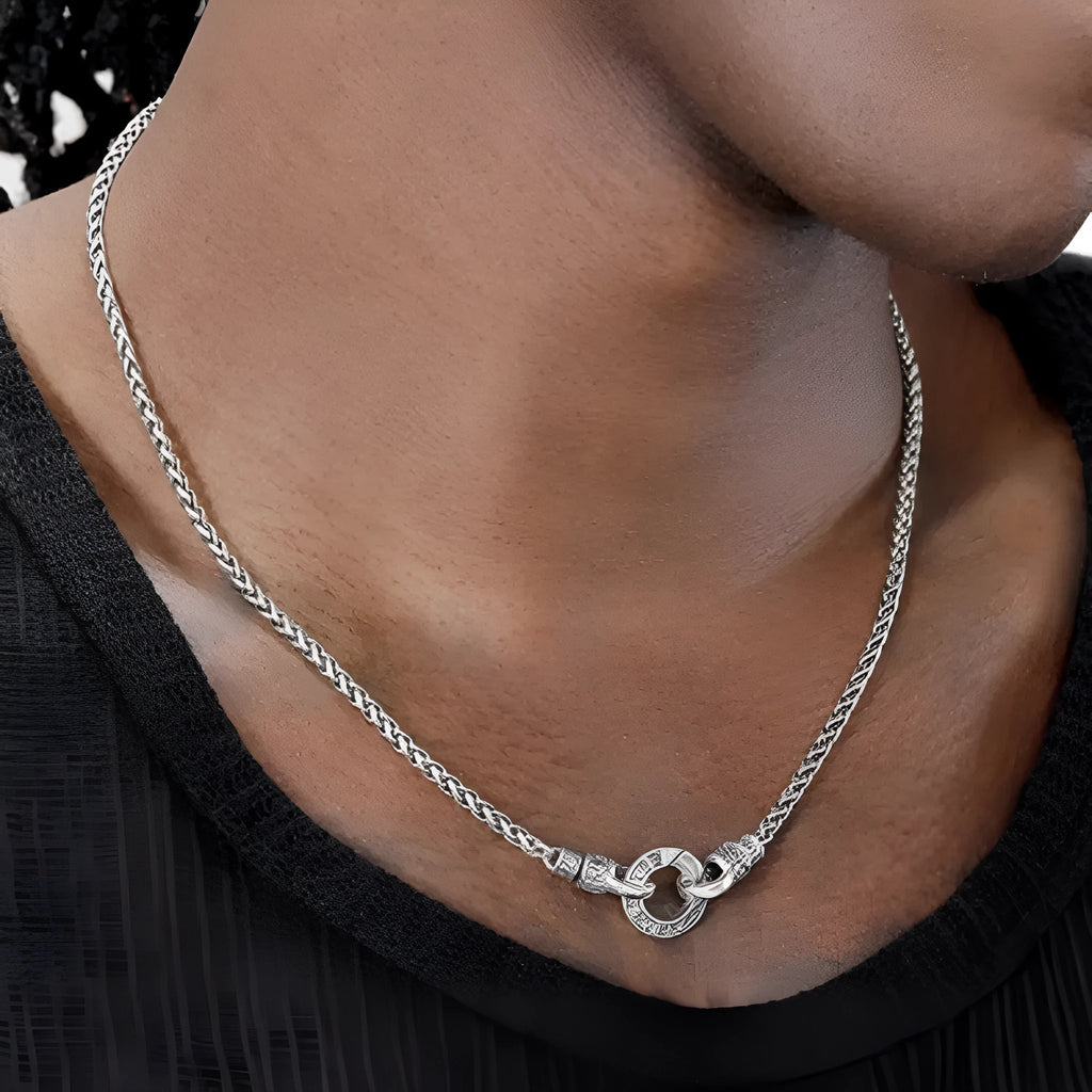 S925 sterling silver clavicle necklace for women showing silver colour and chain length options