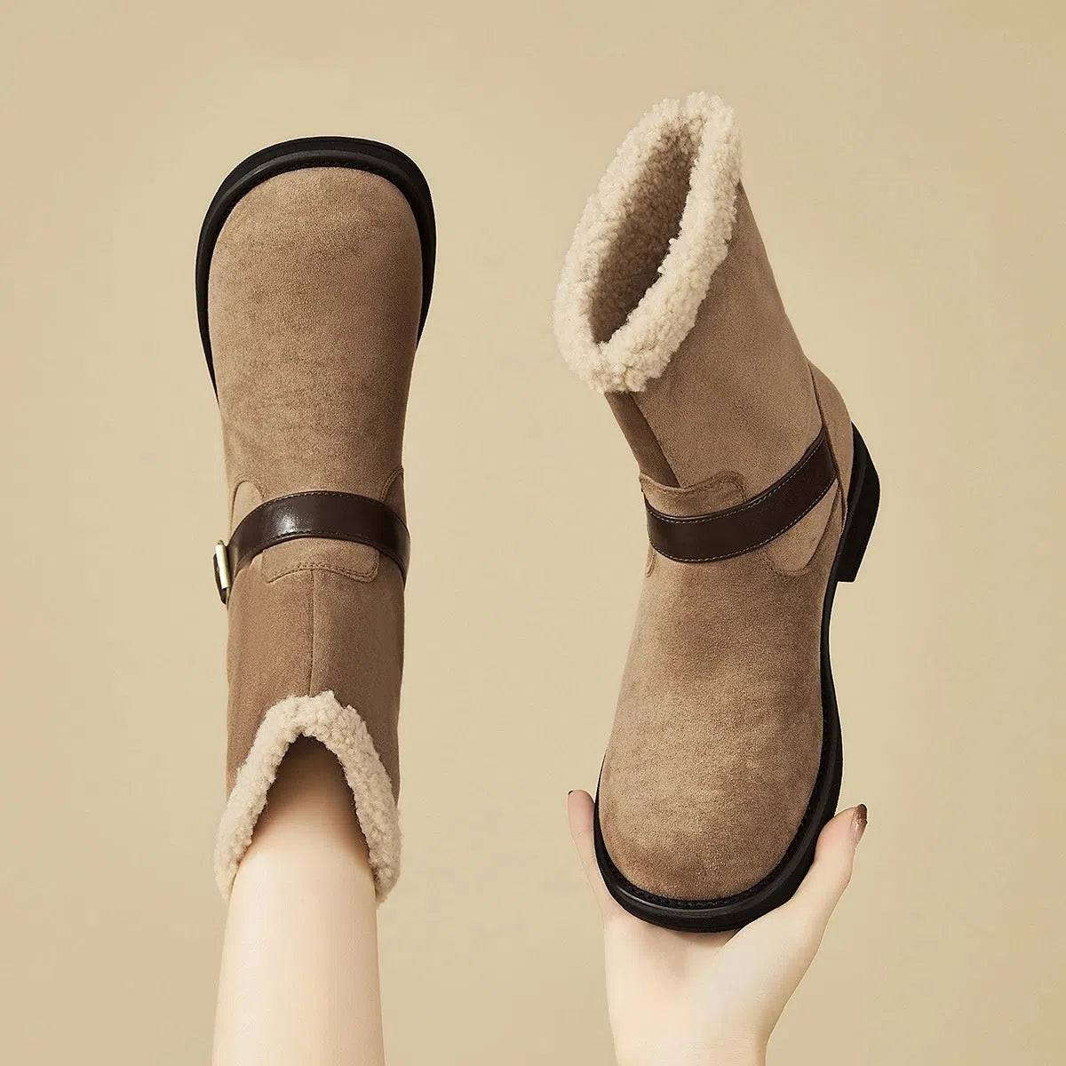 Soft suede ankle boots with chunky heel and square toe in brown and khaki, low-tube design