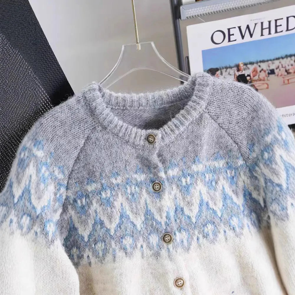 Women's loose-fitting jacquard knit sweater coat in a contrast colour pattern.