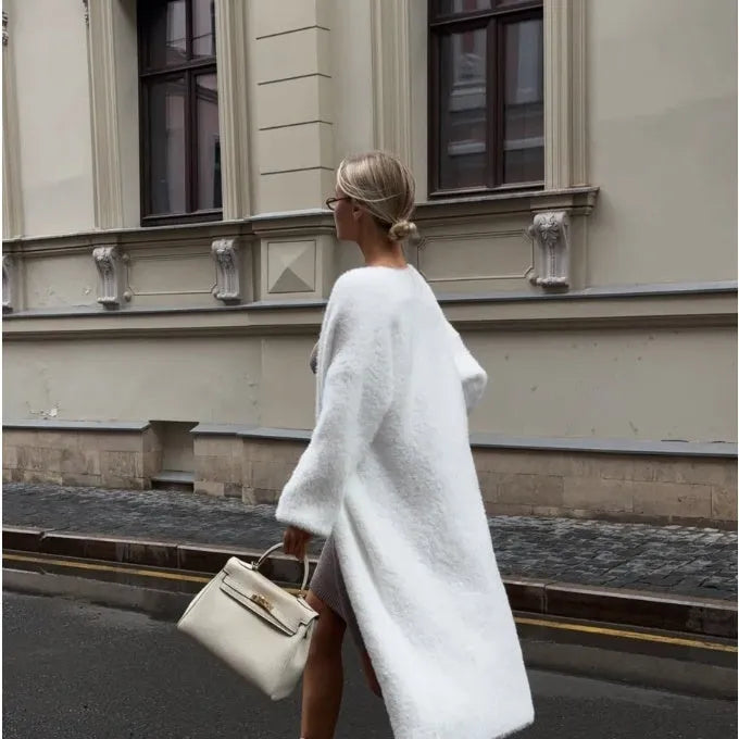White knitted cardigan jacket with extended length and regular sleeves