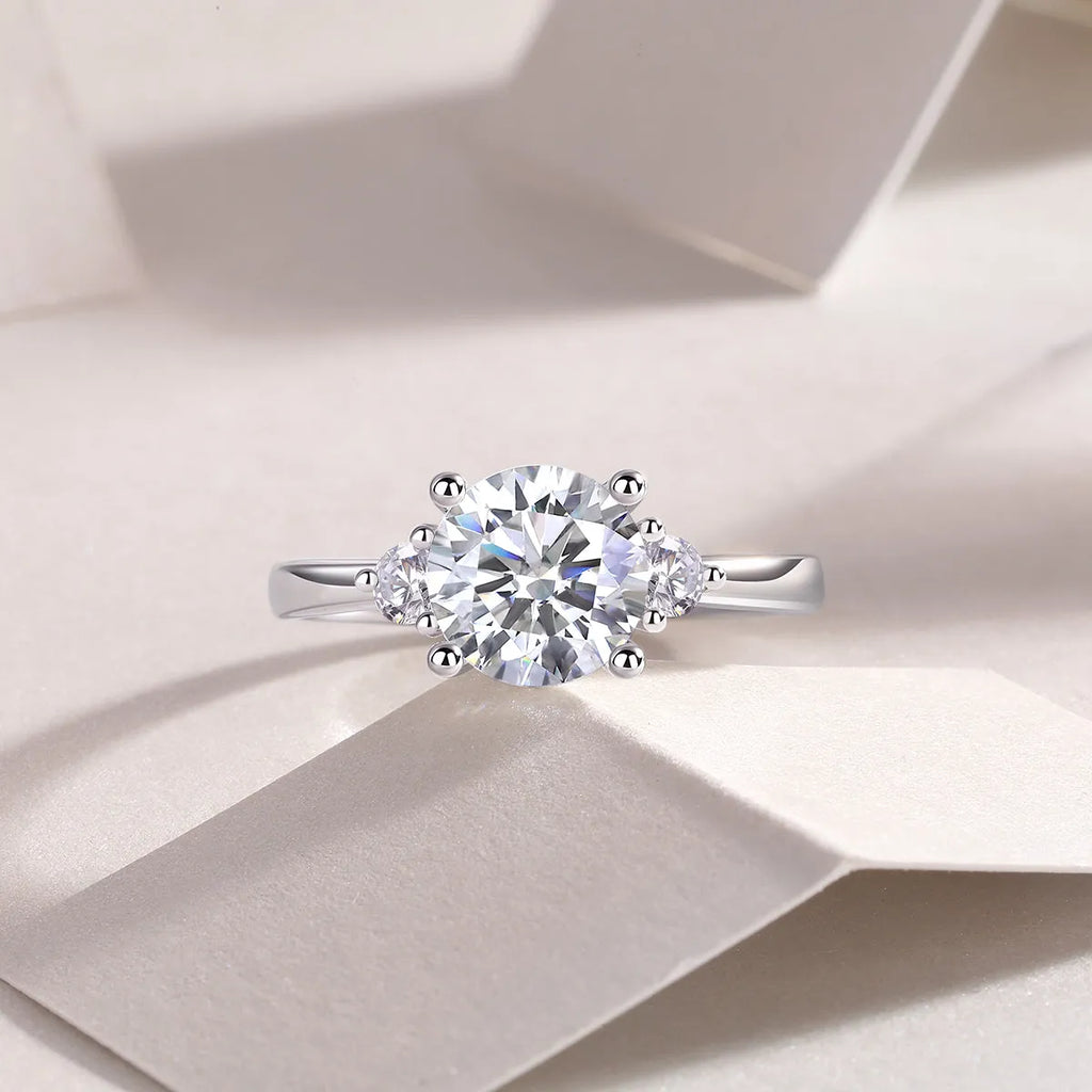 Starry Sky Romance wedding ring set with 2-carat moissanite on platinum-plated S925 silver band, gift box and GRA certificate