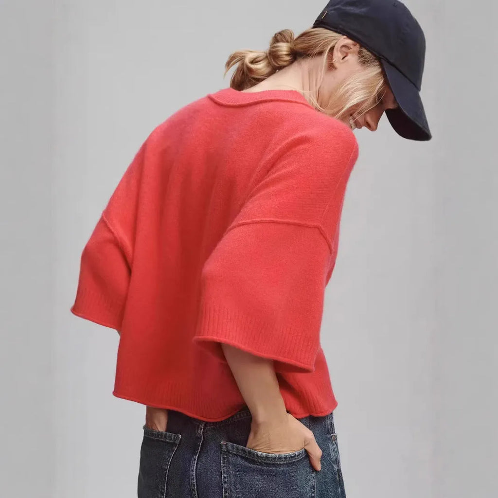 Red viscose fibre T-shirt with navel exposure design and regular sleeves in hot girl style