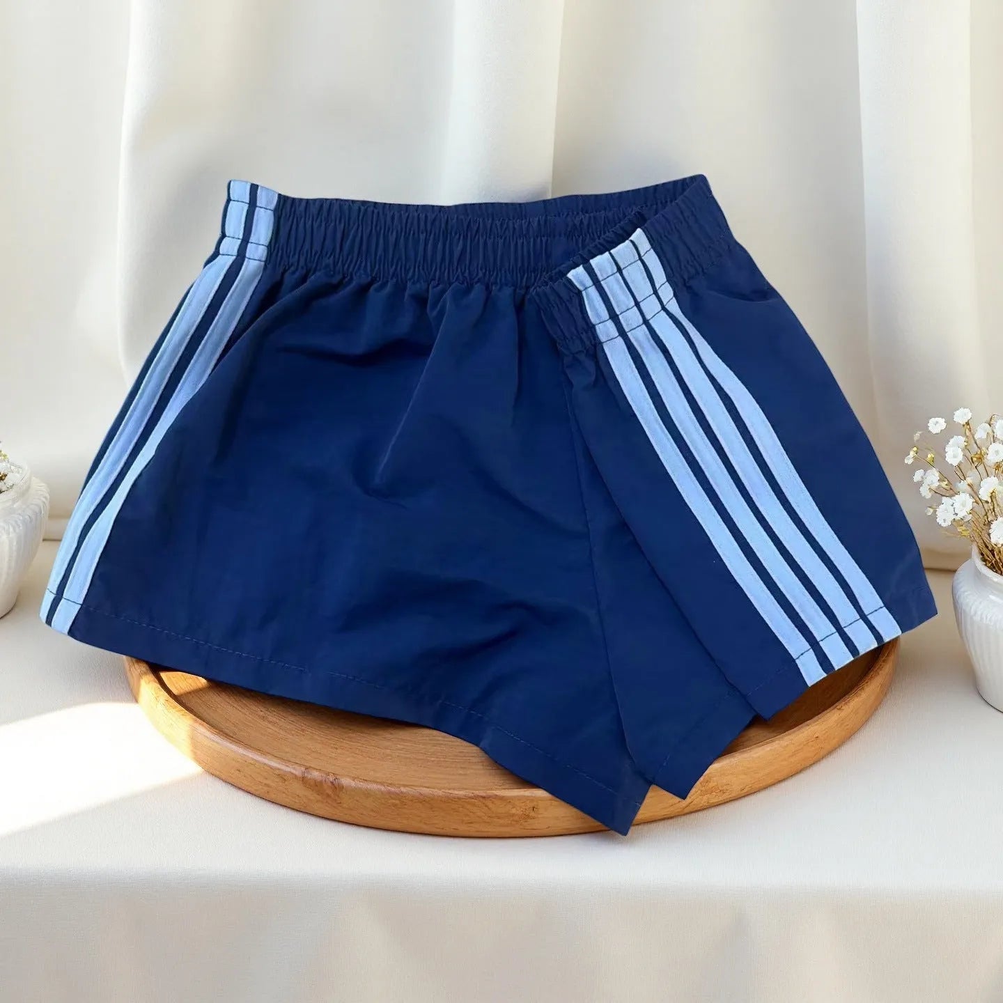 Men's navy blue high-waist nylon sports shorts with elastic fabric