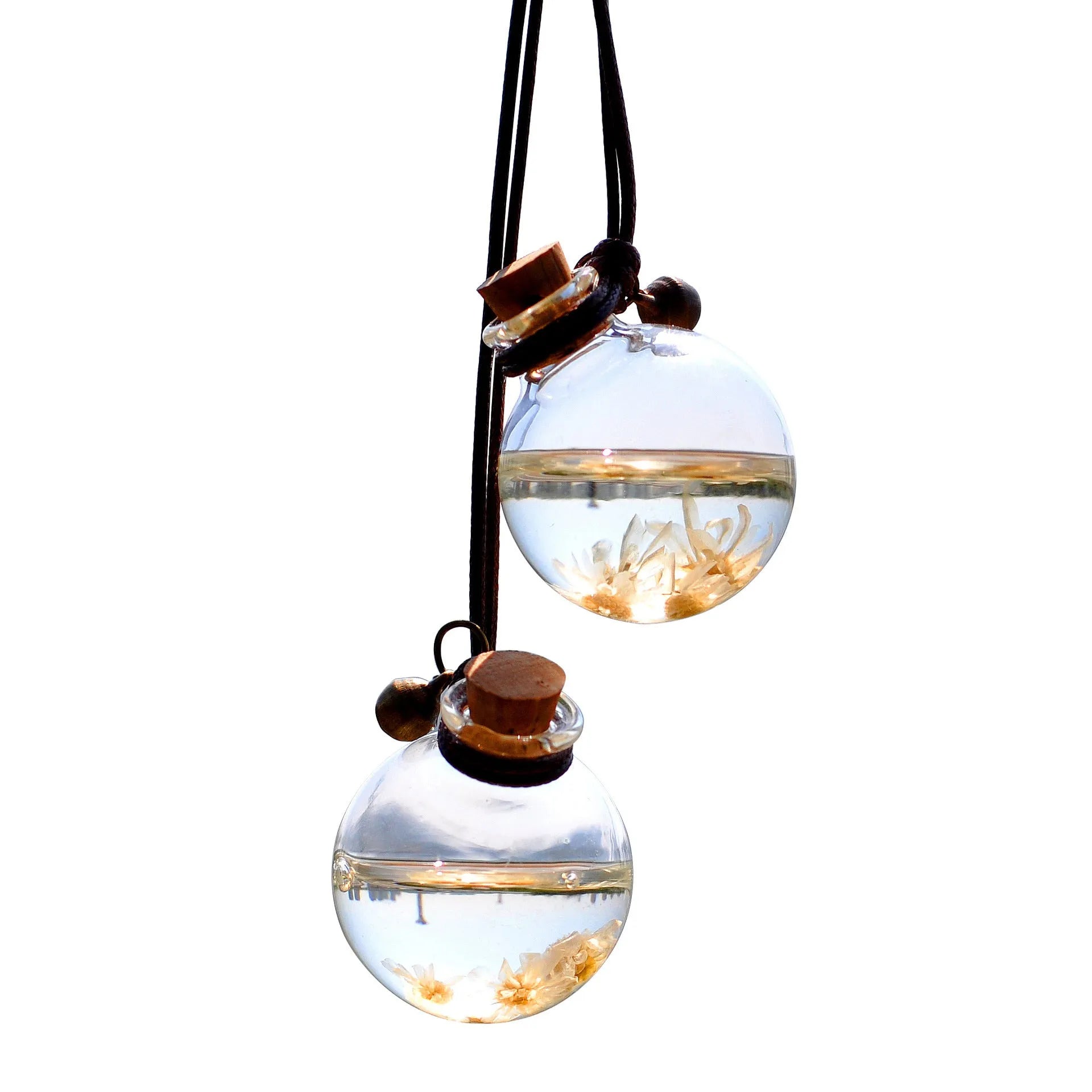 Glass car perfume pendant with preserved flowers in selected colour and diameter