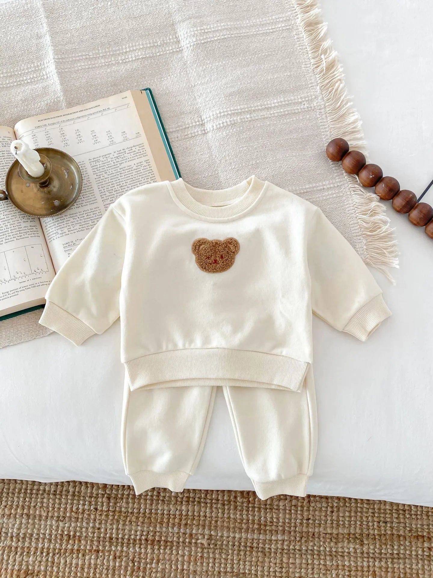 Long sleeve bear pullover sweater suit set in light beige for children 73-110cm cotton cartoon pattern
