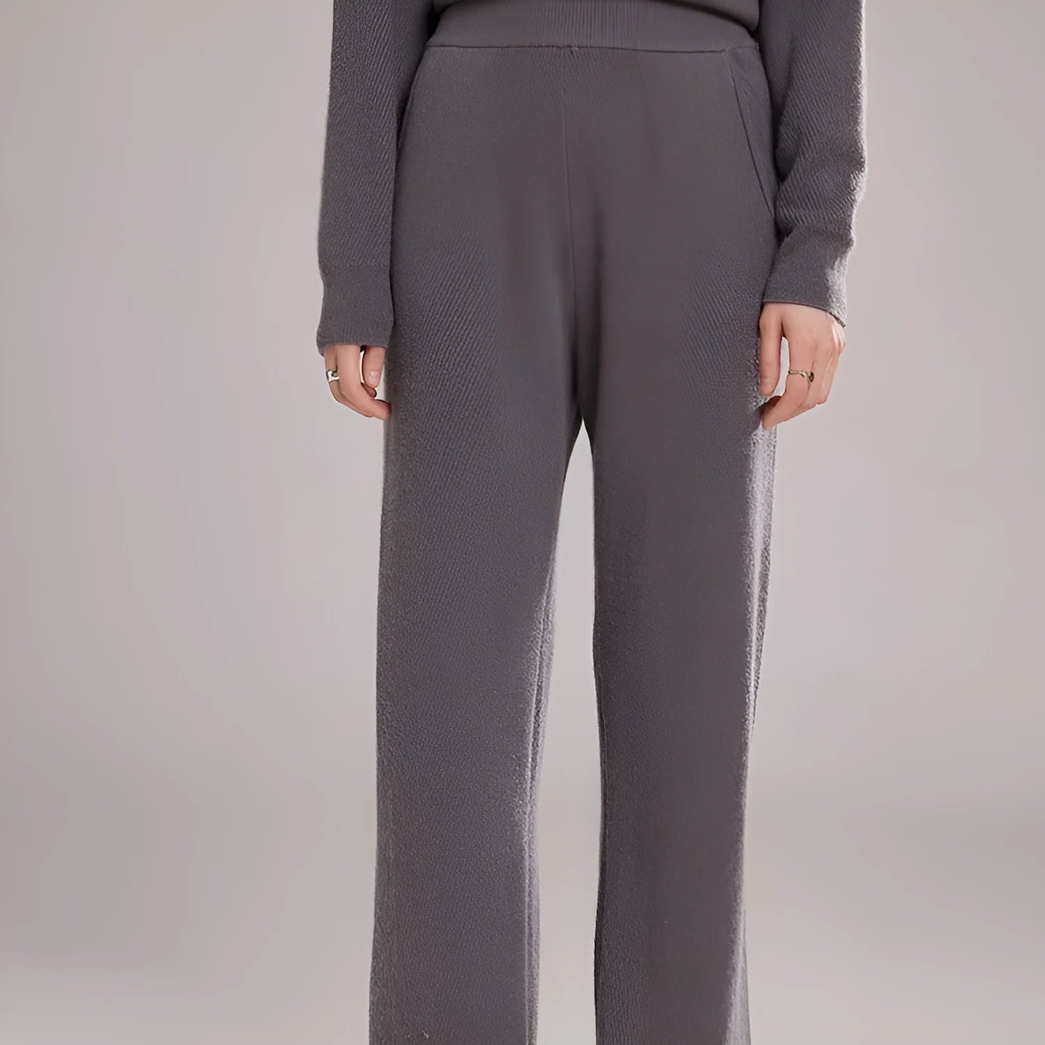 Women's thick cashmere leggings in five colours showing free size fit and high elasticity