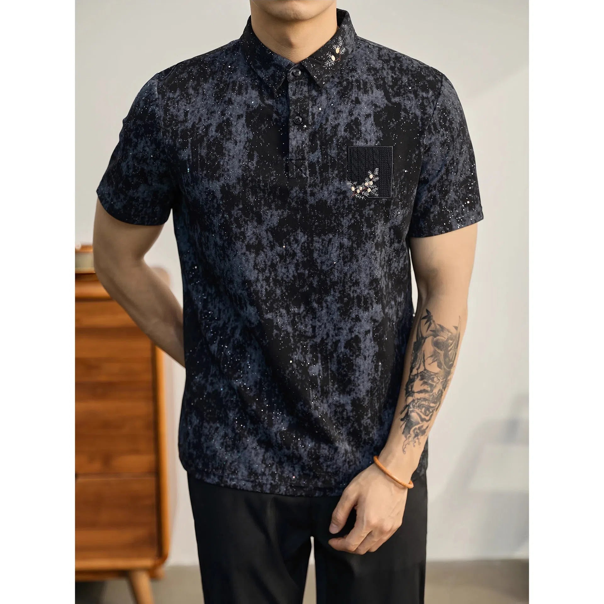 Men's short-sleeve ice silk tie-dye T-shirt in black with loose fit, polyester fabric for summer