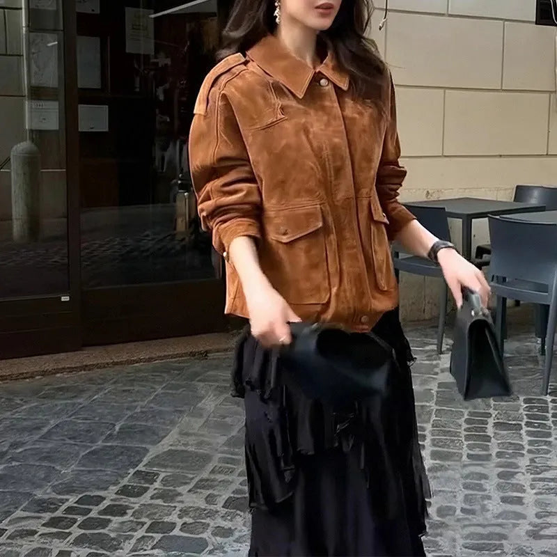 Women's suede coat in street chic style with regular sleeves available in brown colours