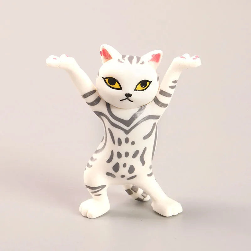 Resin cat-shaped pen holder in white colour, compact 5.5x3.2cm size for desk organisation