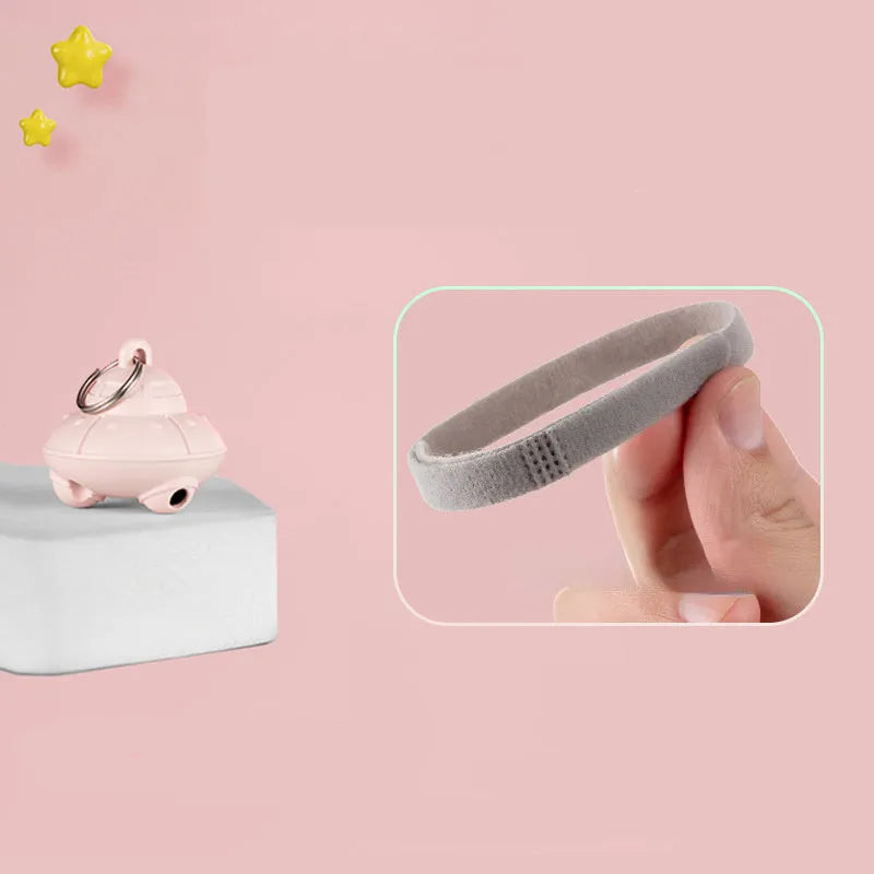 Green automatic cat collar laser toy showing dimensions and USB charging port