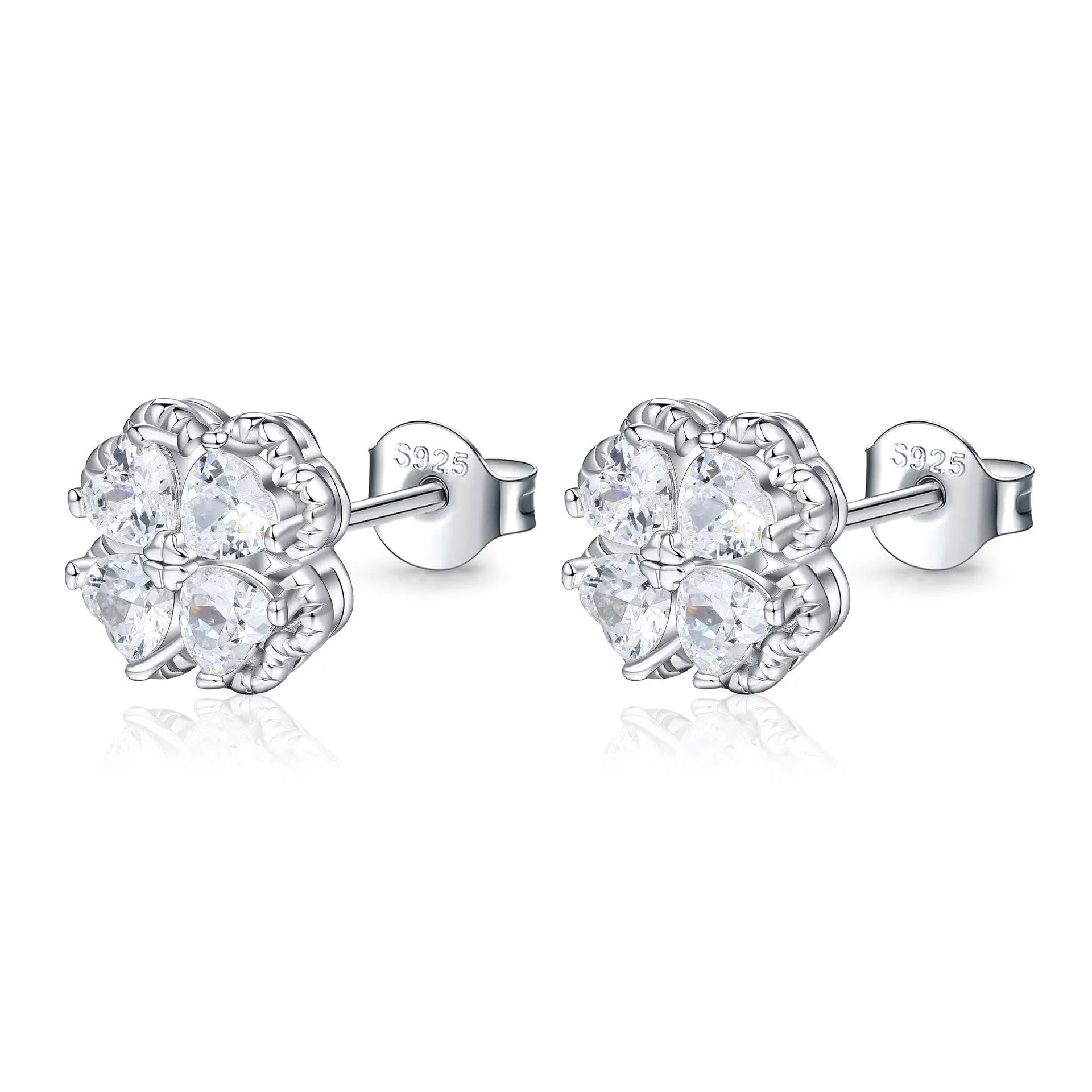 Pair of women's heart-shaped 925 silver earrings with four-leaf clover design and zircon stones.