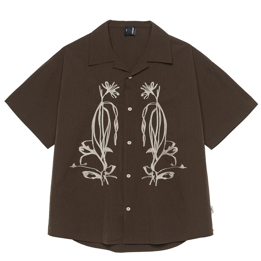 Brown stripe polyester outdoor shirt with Cuban collar and short sleeves for camping
