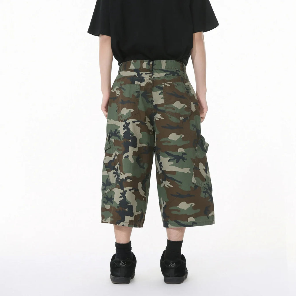Men's loose fit camouflage cotton trousers with cropped wide leg and American side stitching
