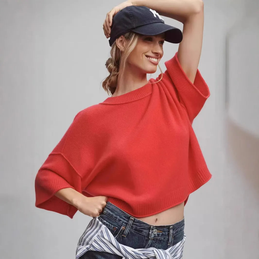 Red viscose fibre T-shirt with navel exposure design and regular sleeves in hot girl style