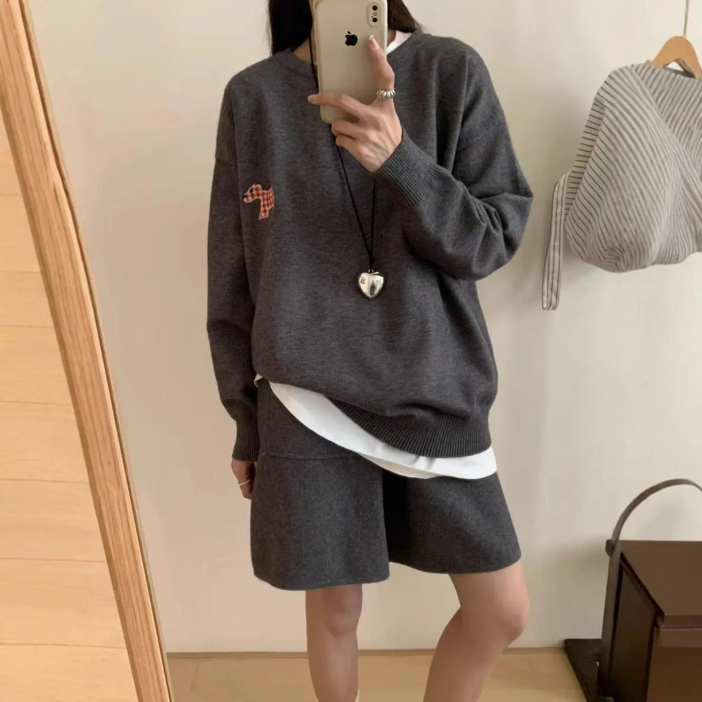 Women's knitted sweater and shorts set with animal embroidery pattern in casual style