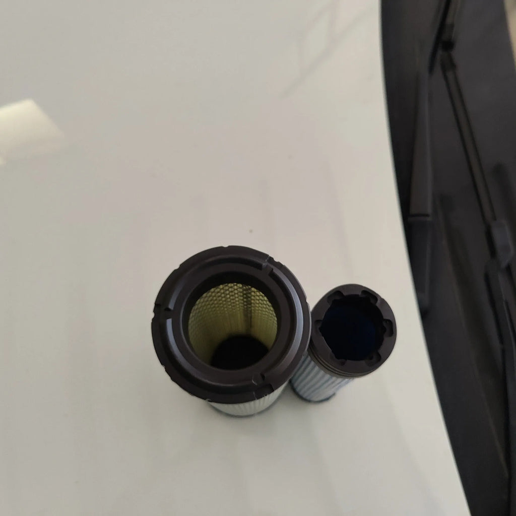 Donaldson 1027 air filter with G057513 elbow showing folding filter element construction
