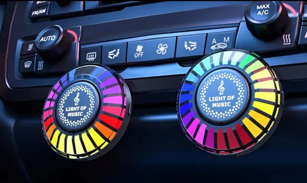 RGB voice-controlled car air vent aromatherapy light with odour removal function.