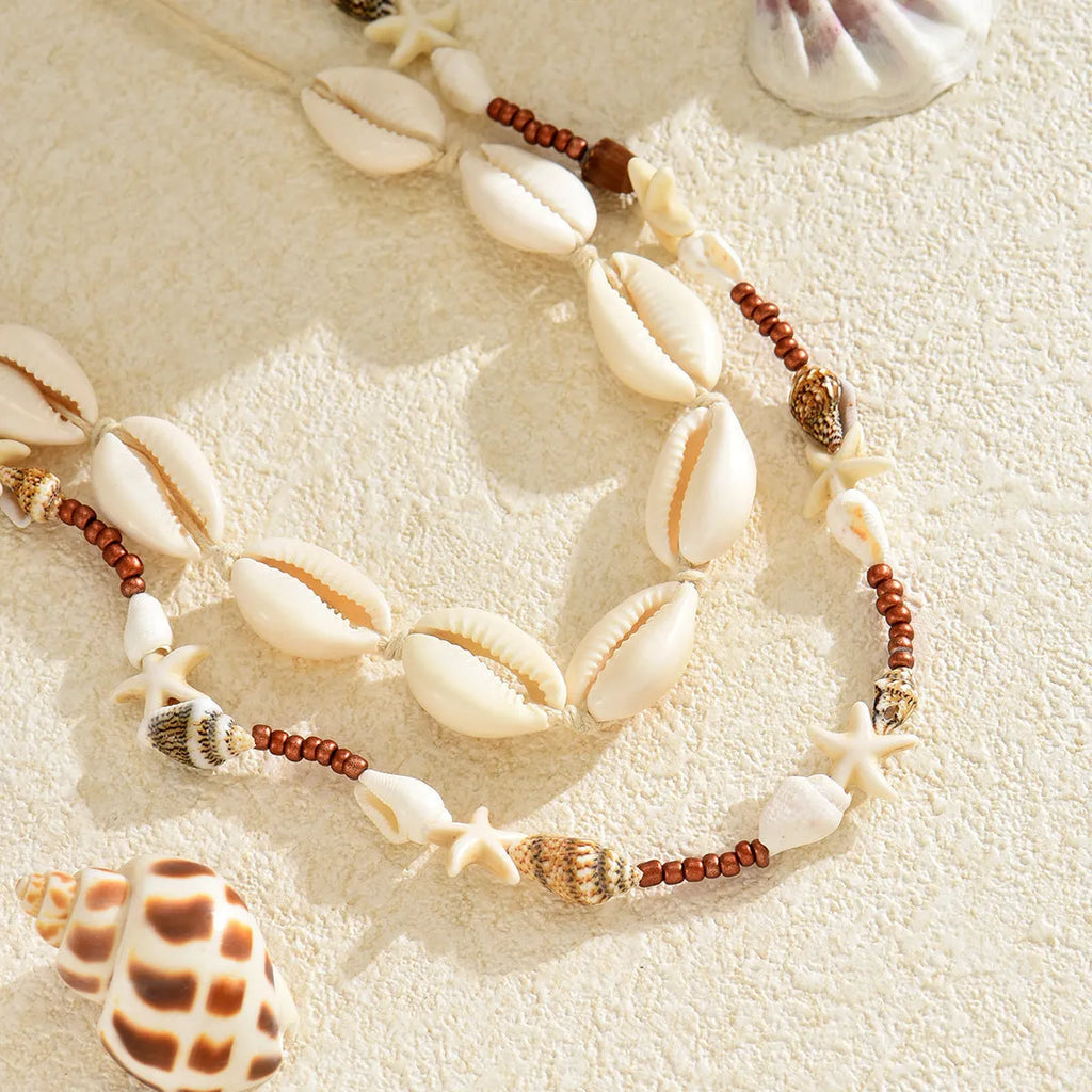 Handmade geometric shell necklace for women in colour X1900 with bohemian summer style