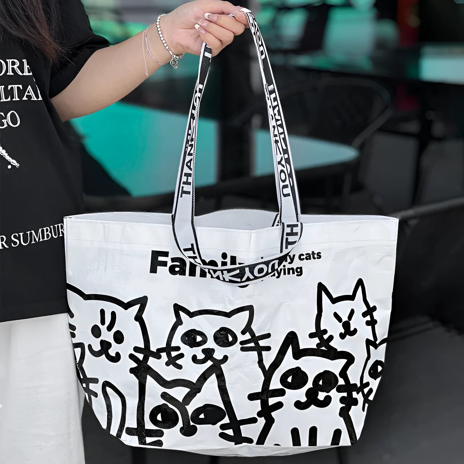 Waterproof woven handbag with colour printing decoration, portable shopping bag design