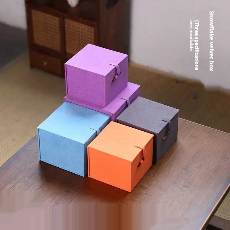 Gray flannel gift box with retro gilding craft finish, three sizes available, from Yixing
