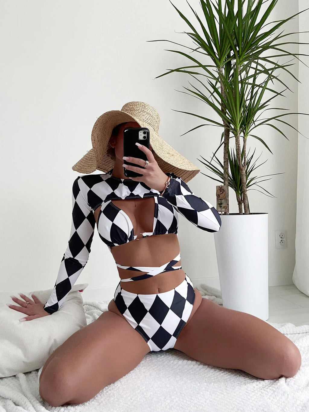 Ladies three-piece long sleeve swimsuit set with plaid print pattern