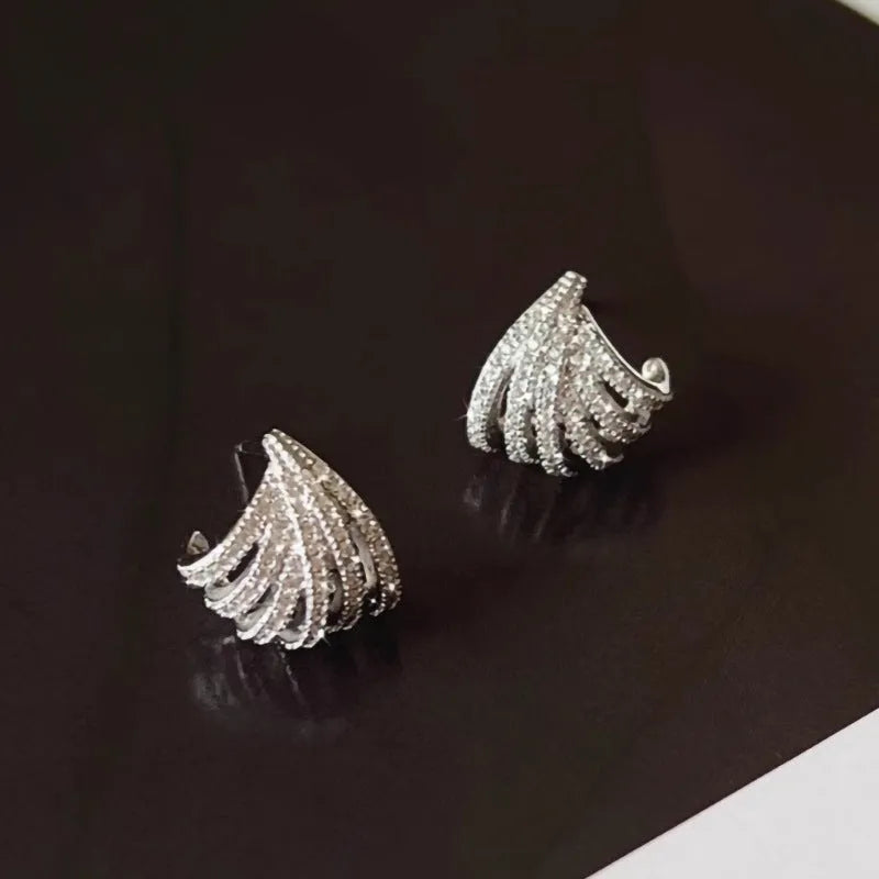 Geometric line design women's earrings with electroplated platinum colour finish