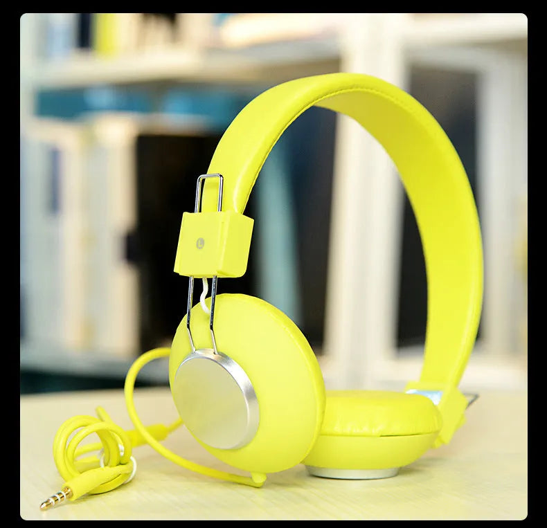 Wired head-mounted sports earphones with microphone in six colour options: black, coffee, pink, sky blue, white, yellow.