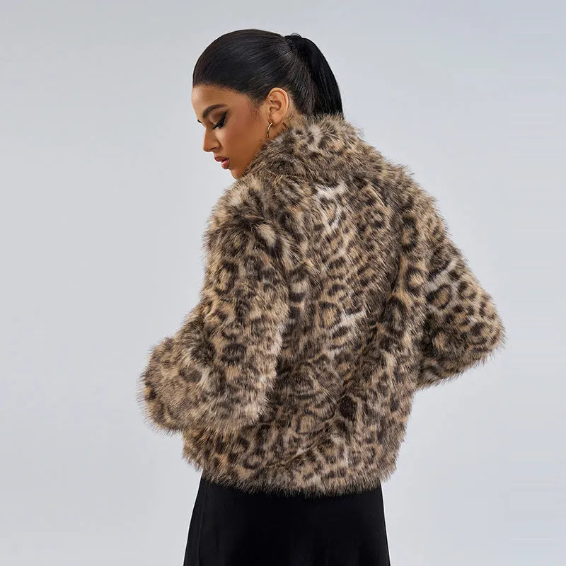 Women's leopard print polyester coat with regular sleeves in street fashion style