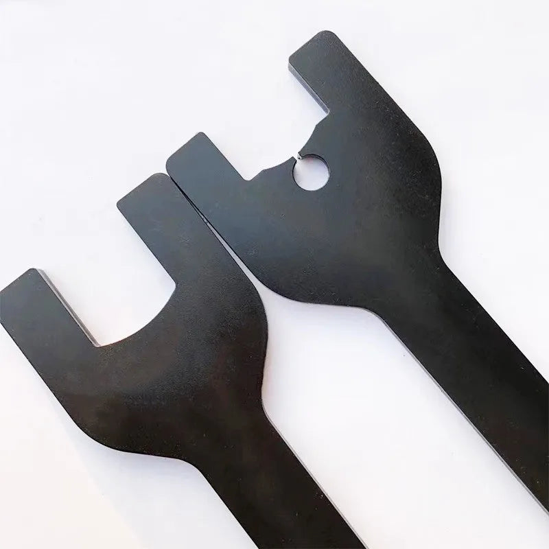 Land Rover fan wrench set showing 36mm and 40mm alloy steel spanners for auto repair