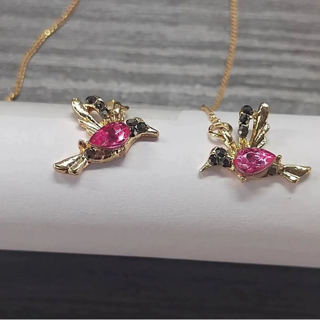Personalised bird hanging long earrings with zirconium wings in red, blue, or red lvzuan colours