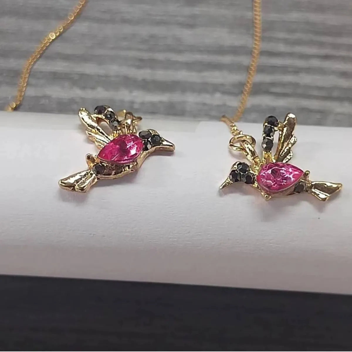 Personalised bird hanging long earrings with zirconium wings in red, blue, or red lvzuan colours