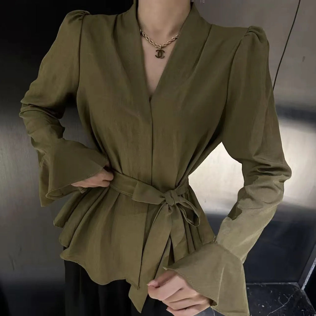 Women's French-style long sleeve tied shirt with irregular collar and bell sleeves in polyester fabric