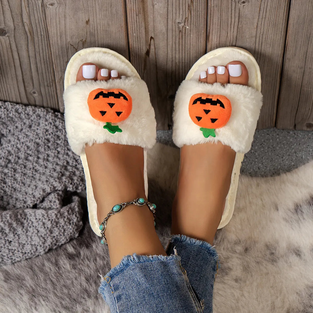 Halloween pumpkin plush slippers with synthetic fur and PVC anti-slip soles