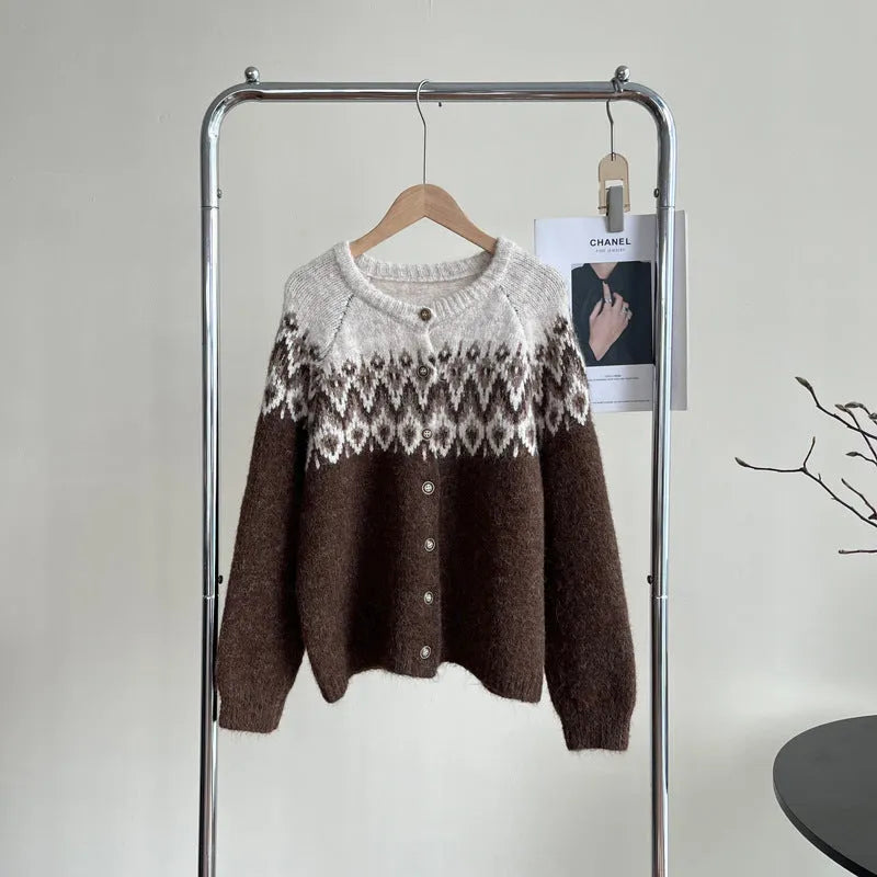 Women's loose-fitting jacquard knit sweater coat in a contrast colour pattern.