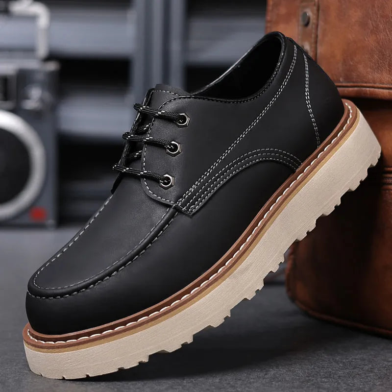 Men's black low-top retro casual boots with rubber soles and round toe, British worker style