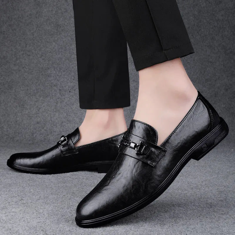 Men's brown low-top slip-on cowhide leather shoes with chunky heel and round toe