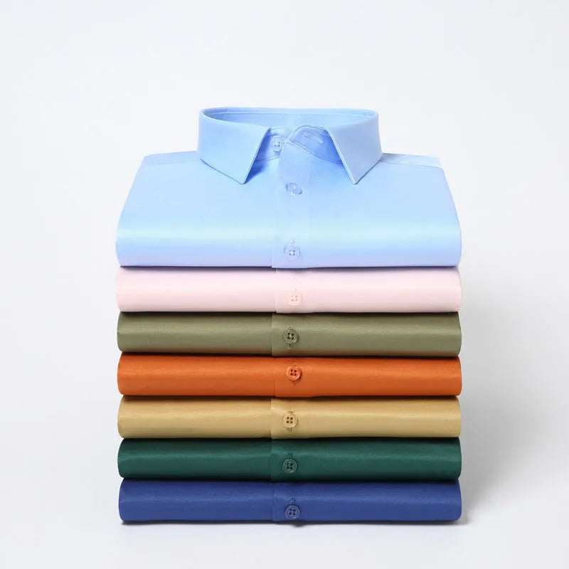 Men's solid colour long-sleeved shirt with a loose fit, made from an elastic silk non-ironing fabric.