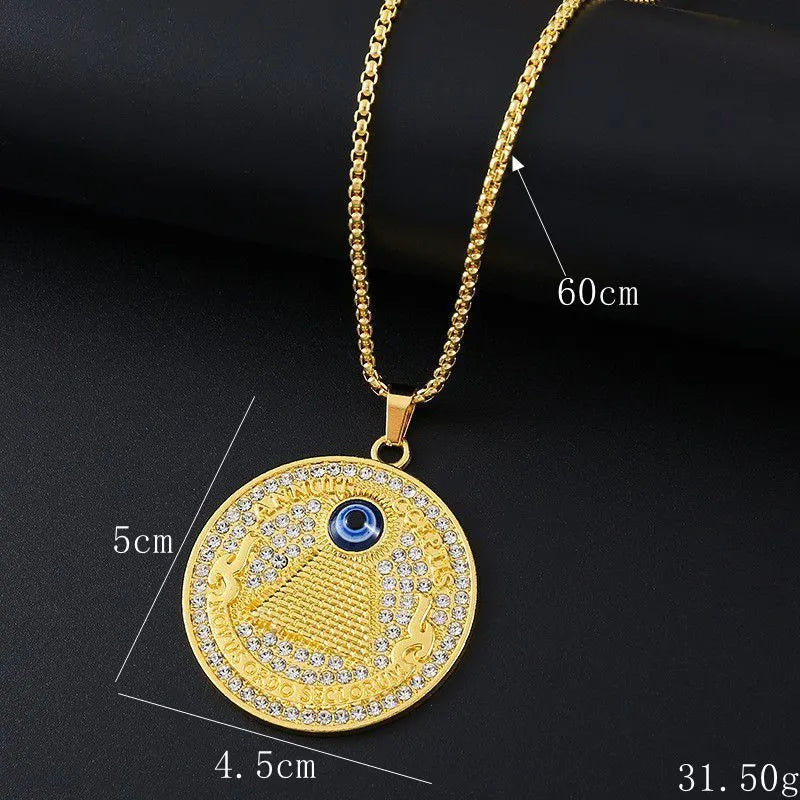 Gold-coloured geometric zircon necklace with alloy pendant on model