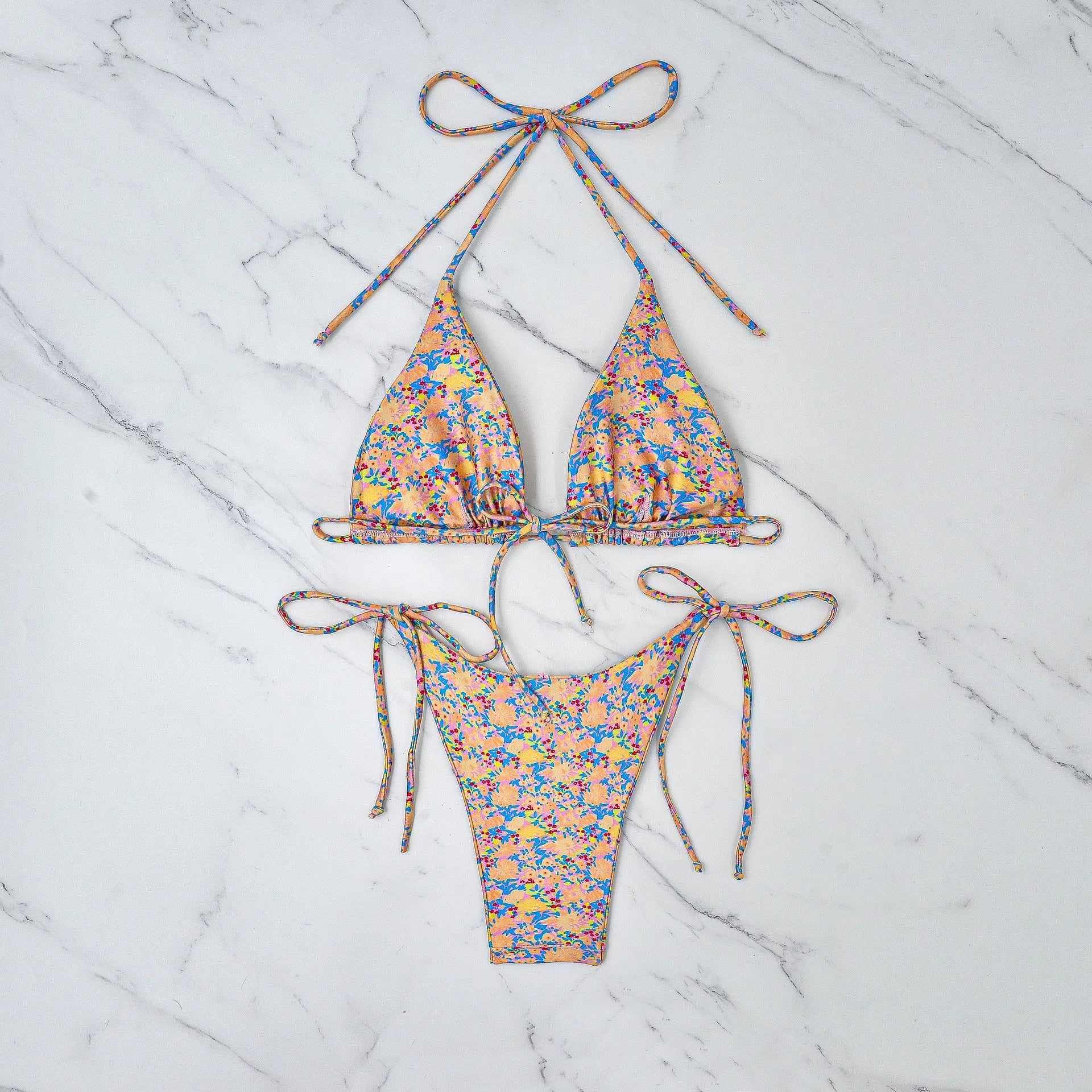Lace-up bikini swimsuit with backless design in picture colour for swimming sports