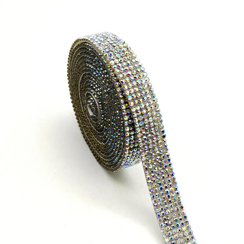 Self-adhesive water drill strip with electroplated glass beads for clothing decoration