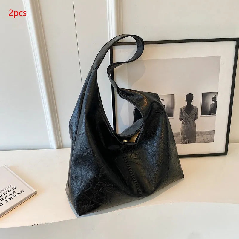 Casual soft leather shoulder bag in street trend style with large capacity and multiple colour options