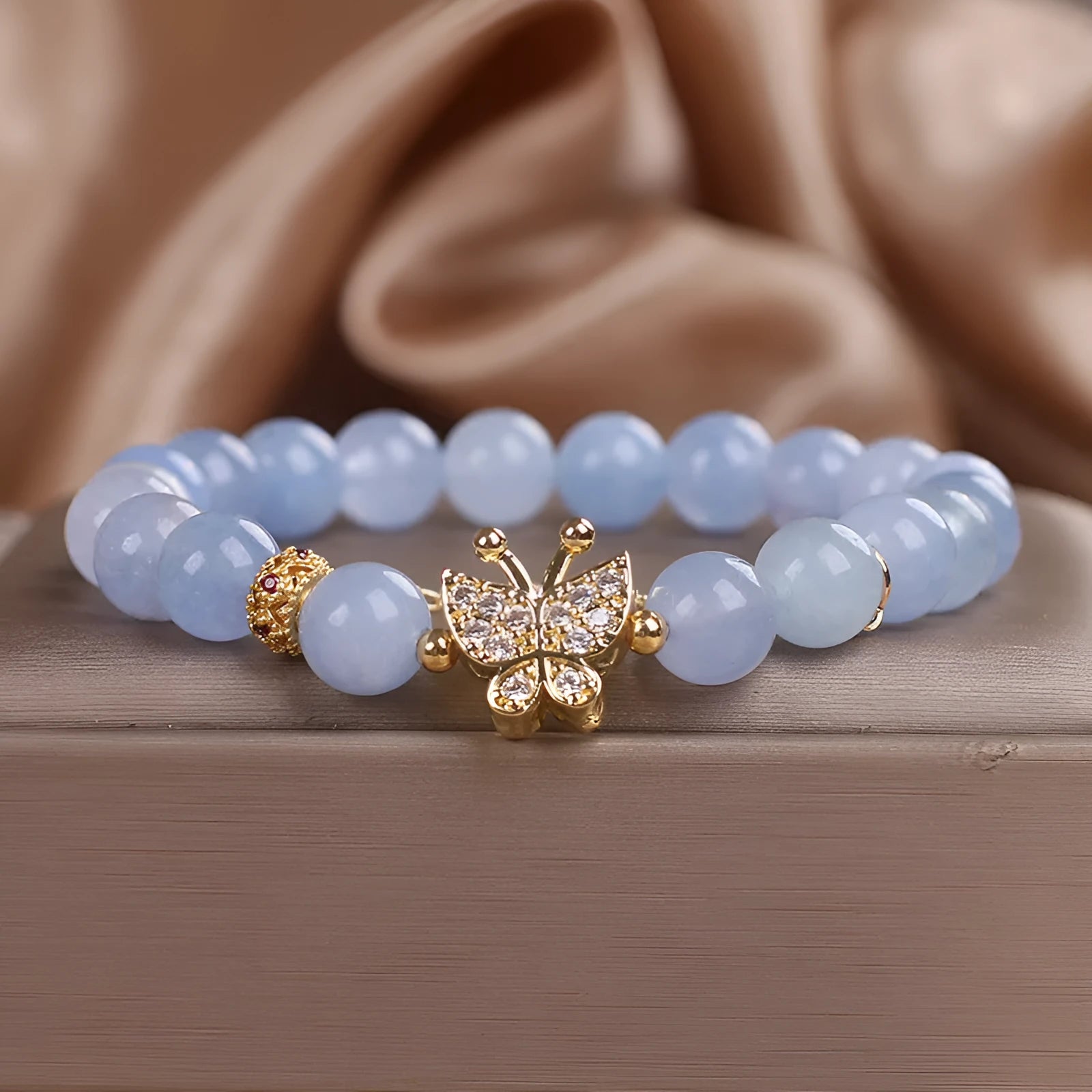 Sky blue aquamarine butterfly crystal bracelet for women with rhinestones and pearls on 17cm electroplated chain