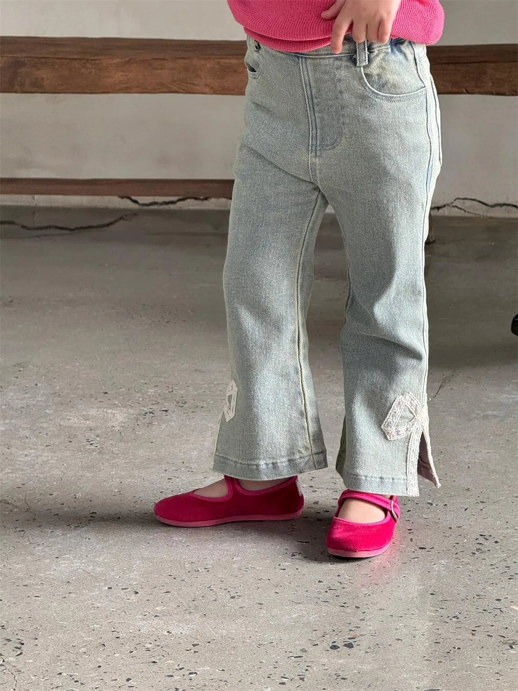 Girls vintage lace bow bell-bottom denim pants in picture colour with hair band belt fly