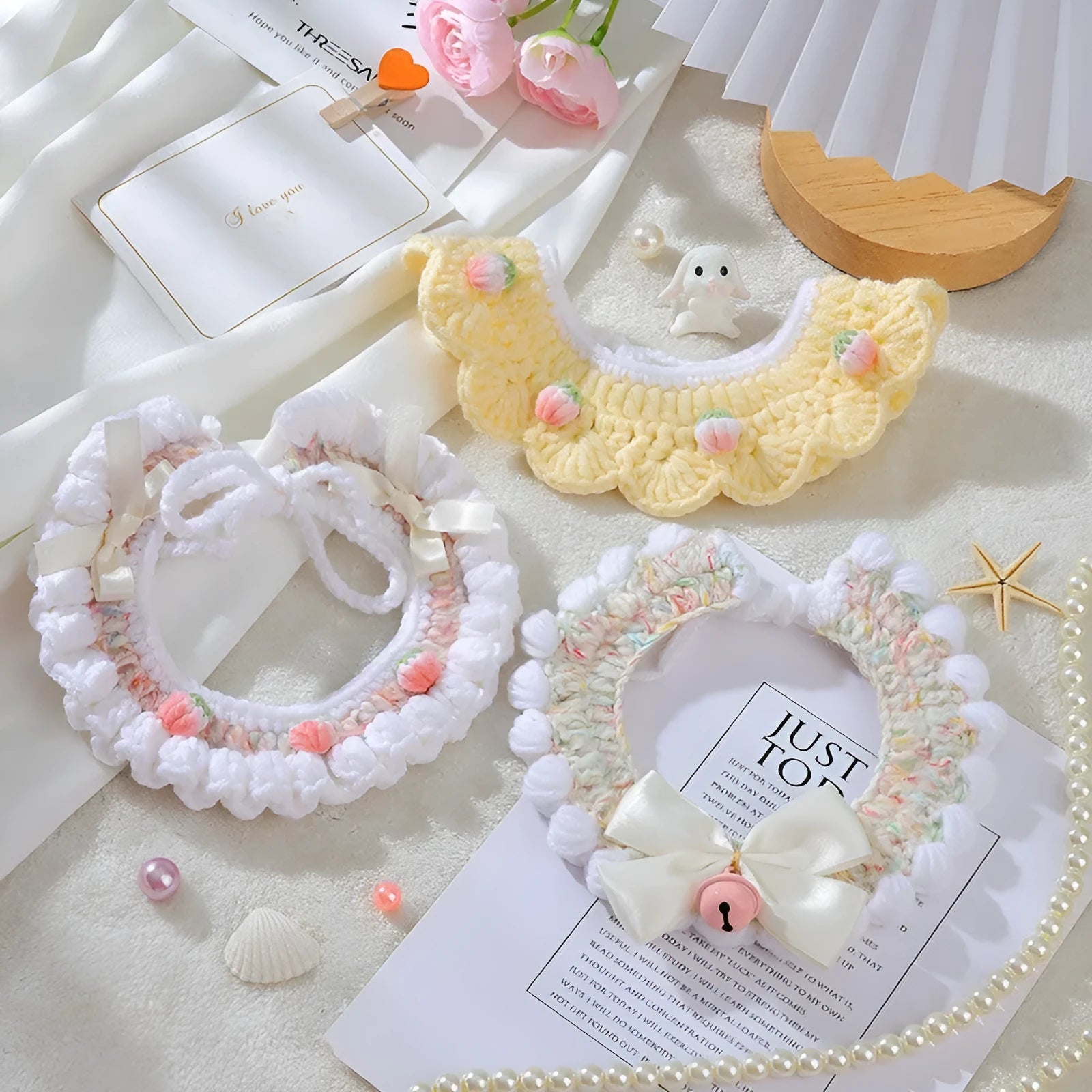 Handmade woven wool cat collar with British Shorthair embroidery and bell bow in pink colour