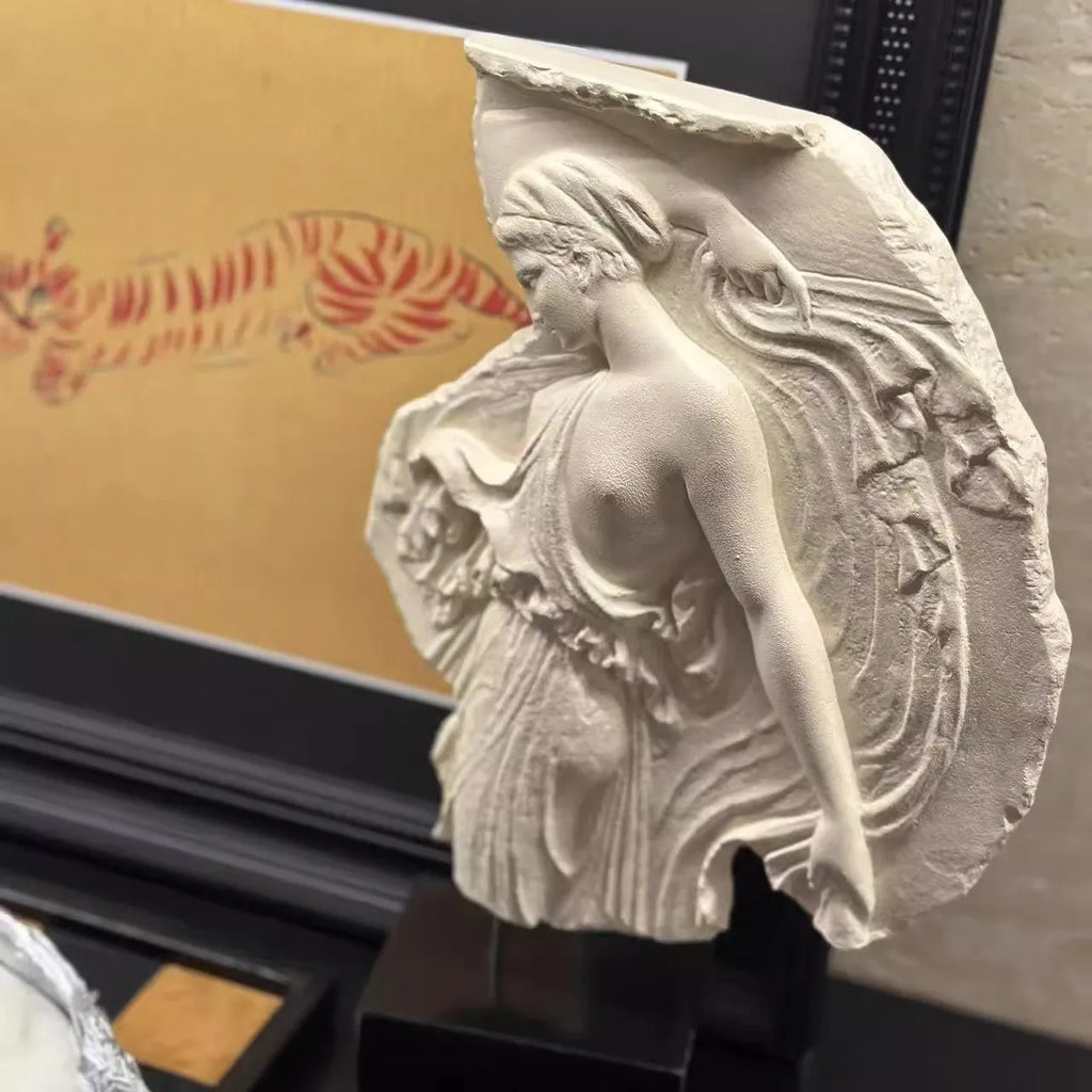 Italian-style Wine Goddess resin sculpture ornament measuring 35cm tall in modern European design