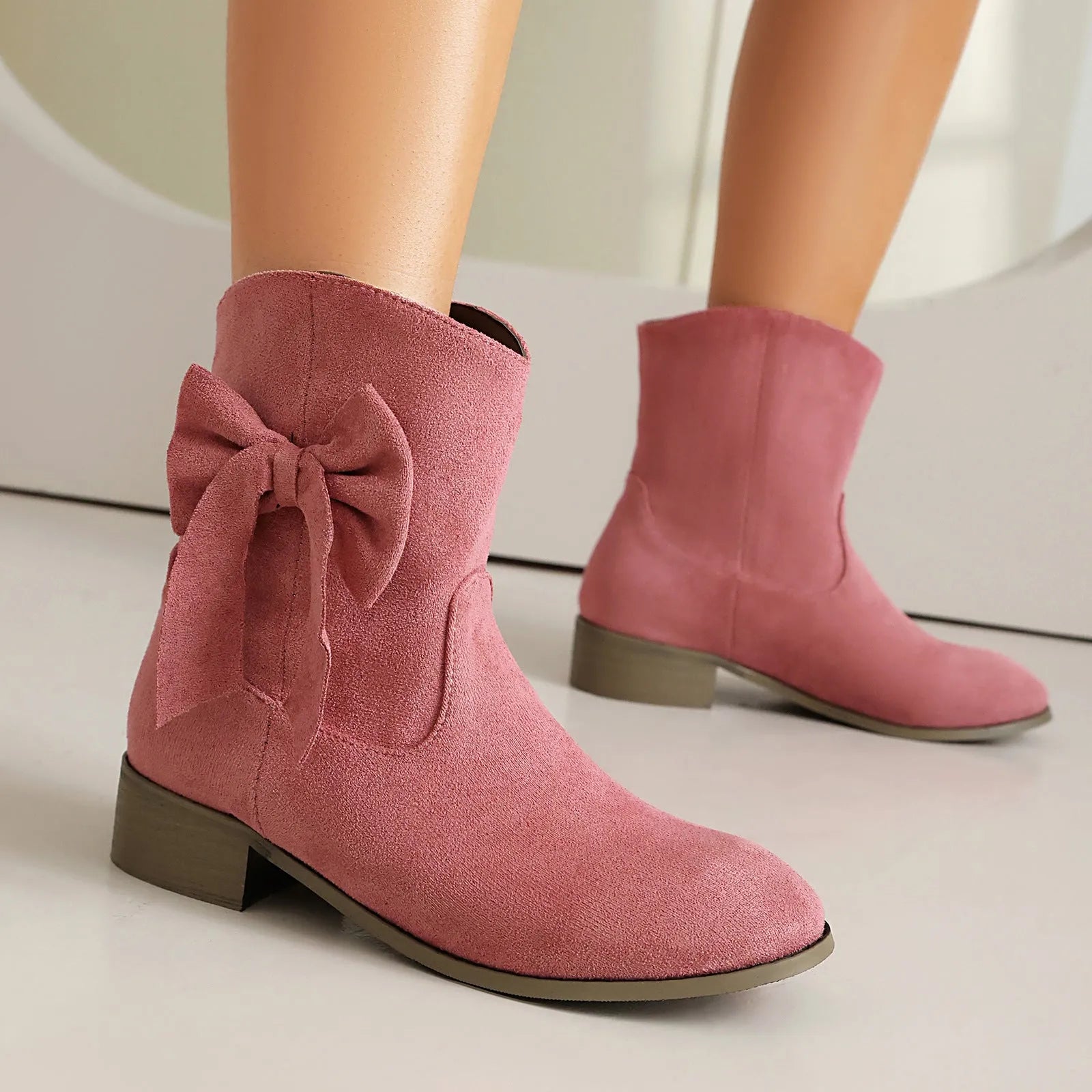 Low heel suede sweet bow casual boots for women, square toe, low tube, in burgundy with bow detail