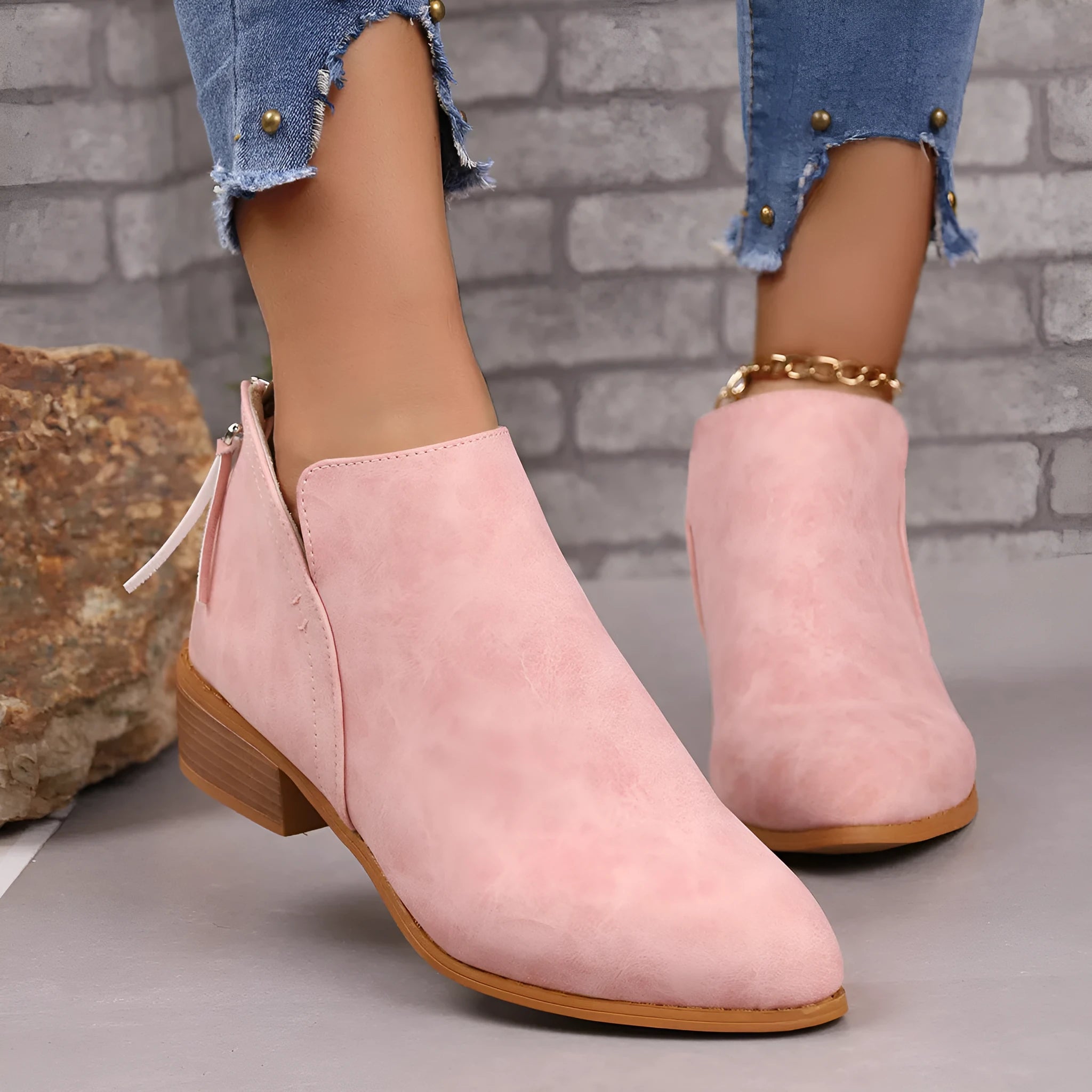 Chunky heel pointed toe ankle boots with V-cut design for women, in khaki colour, side view